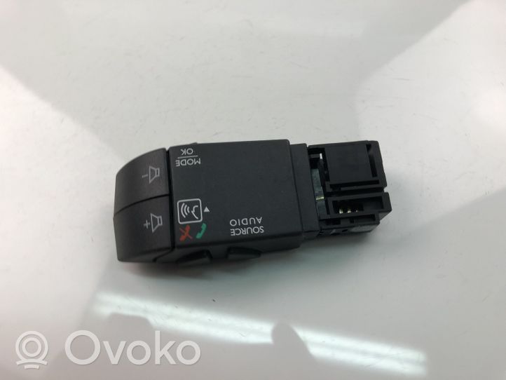 Dacia Sandero Multifunctional control switch/knob 8200850420