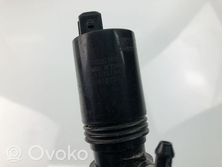 Volvo XC60 Headlight washer pump 1020369