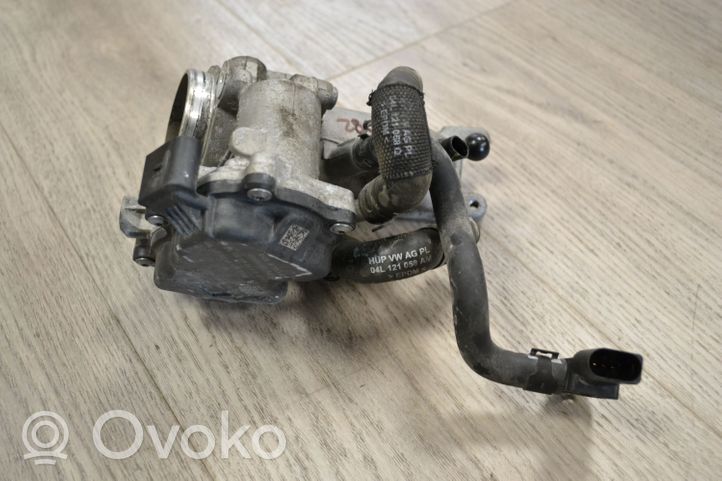 Volkswagen PASSAT B8 Throttle valve 04L128059
