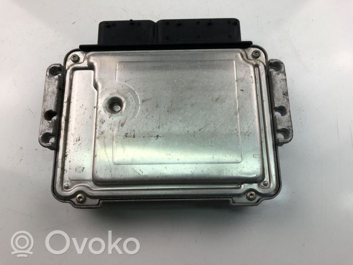 KIA Picanto Variklio valdymo blokas 3911504205