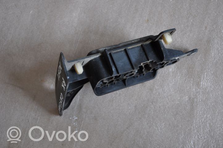 Porsche Cayenne (92A) Base della presa Jacking 7P5802829A