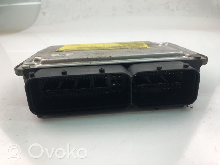 Volkswagen Golf V Sterownik / Moduł ECU 03C906022J