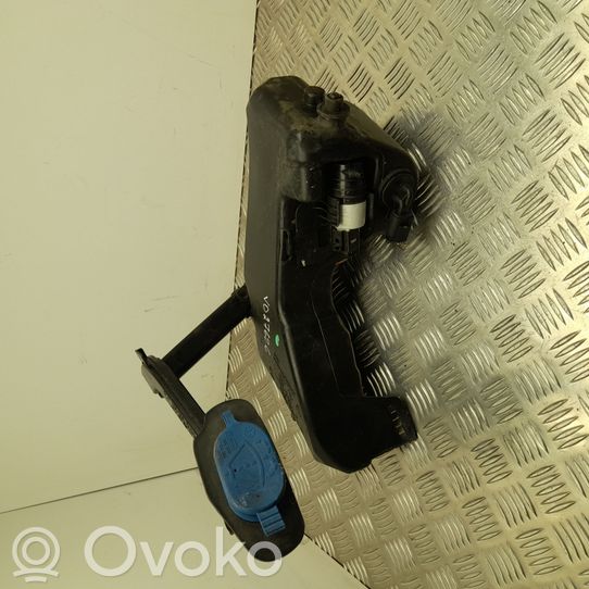 A2058600860 MercedesBenz GLC X253 C253 Windshield washer fluid