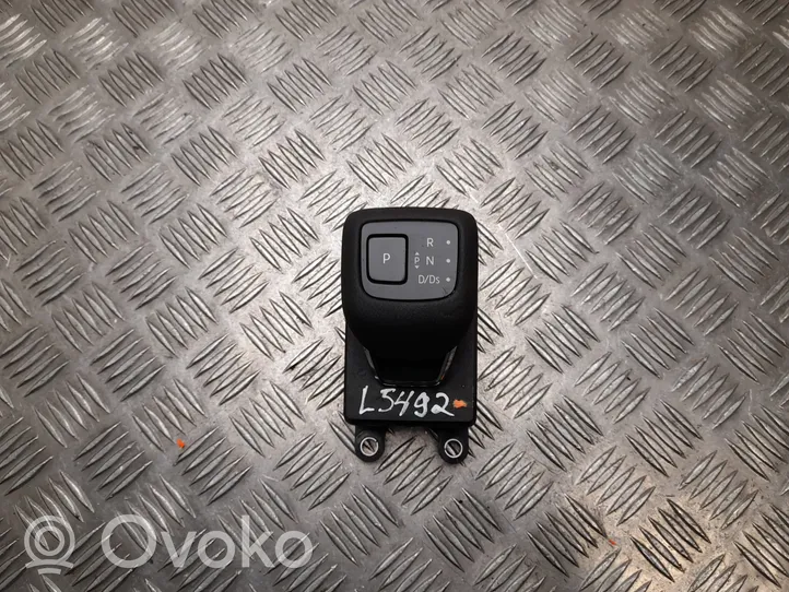 Nissan Qashqai J12 Lewarek zmiany biegów / dolny 349016RA2B