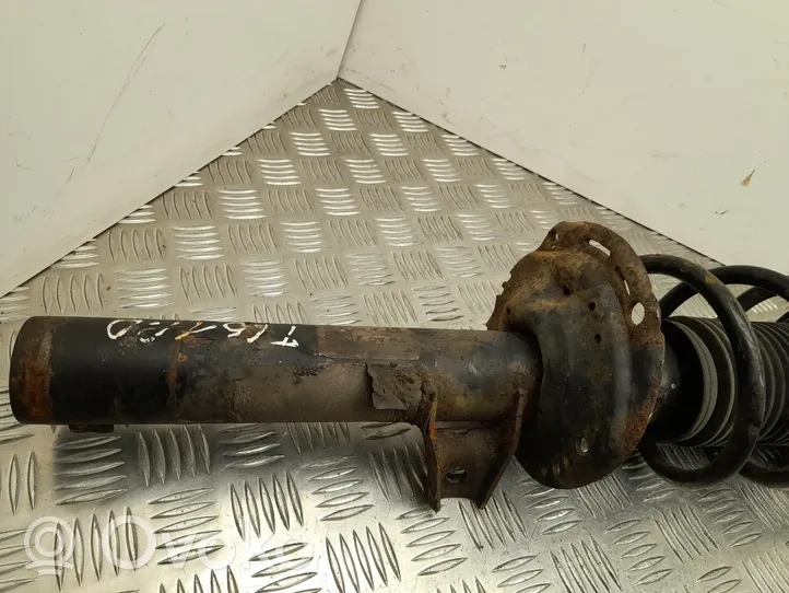 Volkswagen PASSAT B8 Front shock absorber/damper W48MZFV398N