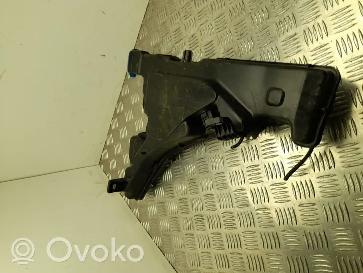 Audi A4 S4 B9 Zbiornik płynu do spryskiwaczy szyby przedniej / czołowej 8W0955451L