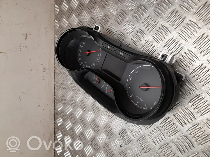 Opel Grandland X Speedometer (instrument cluster) 9836081680