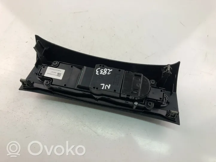 Volvo S90, V90 Inne przełączniki i przyciski P31398845