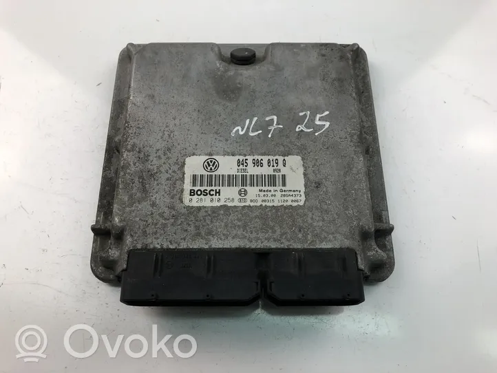 Volkswagen Lupo Sterownik / Moduł ECU 045906019Q