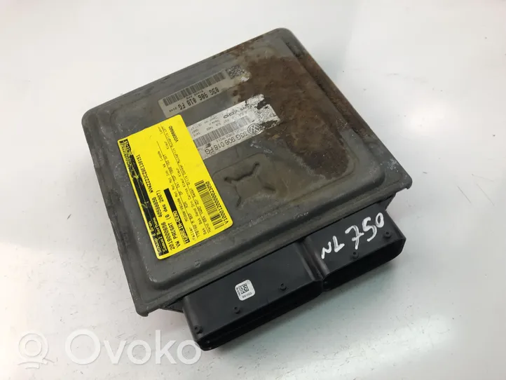 Volkswagen PASSAT B6 Calculateur moteur ECU 03G906018FG