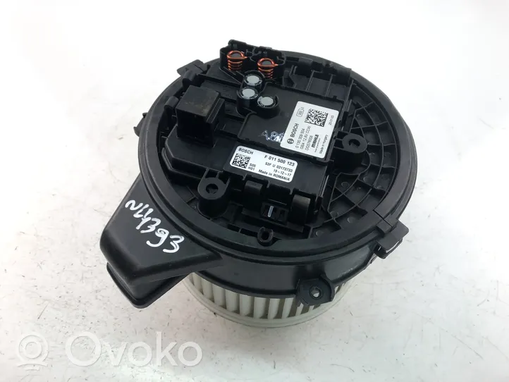 BMW 5 G30 G31 Ventola riscaldamento/ventilatore abitacolo F011500123