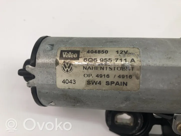 Volkswagen Polo IV 9N3 Wiper motor 6Q6955711A