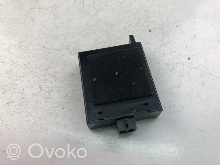 Volkswagen Eos Boîtier module alarme 1Q0951172A