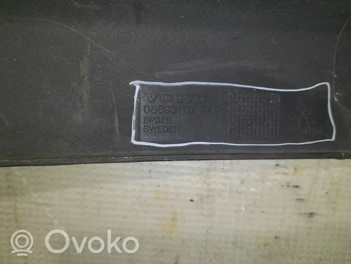 Volvo V70 Etuoven kynnyksen suojalista 08693170