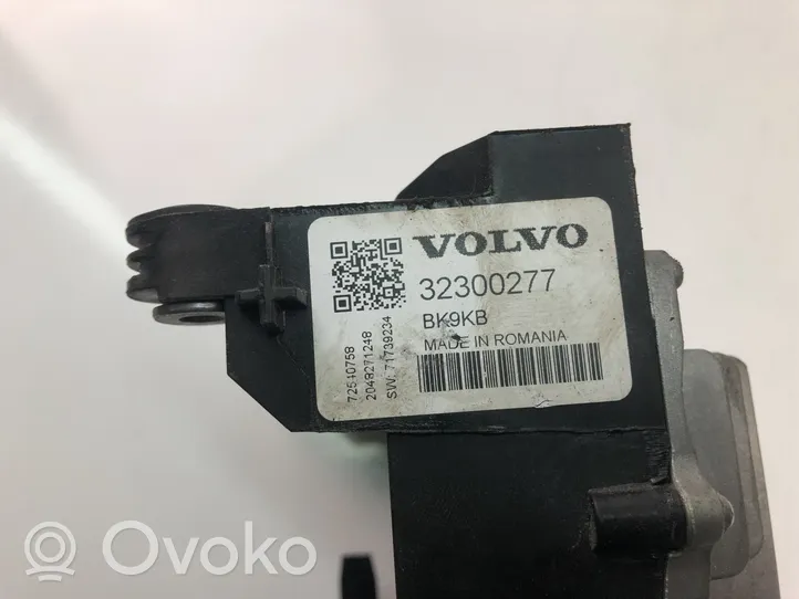 Volvo S90, V90 Sulakemoduuli 32300277