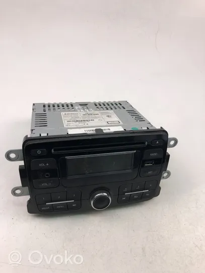 Renault Captur Unité principale radio / CD / DVD / GPS 281158551R