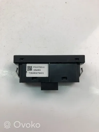 Volvo S90, V90 Interruptor para abrir la puerta trasera P31376510