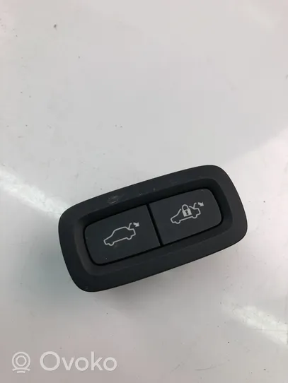 Volvo XC60 Tailgate opening switch 31674801