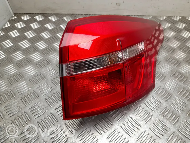 Ford Focus Rear/tail lights F1EB13404EB