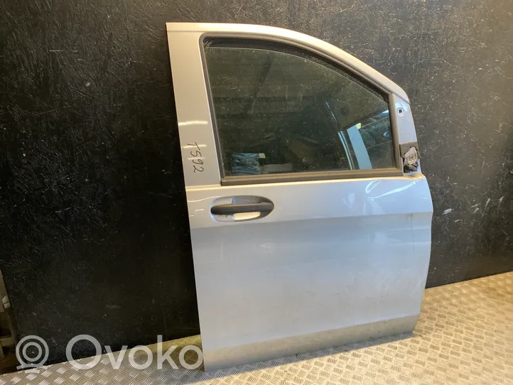 Mercedes-Benz Vito Viano W447 Drzwi przednie 