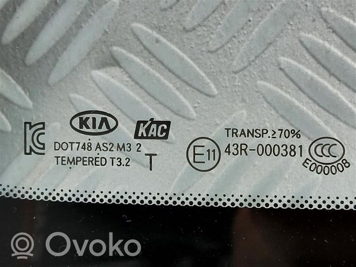 KIA Carens III Fenêtre latérale avant / vitre triangulaire 