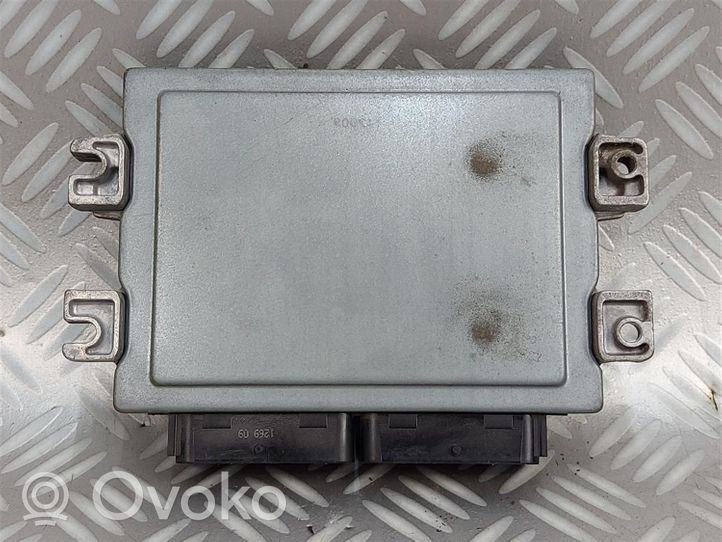 Dacia Logan I Komputer / Sterownik ECU silnika 8200483732