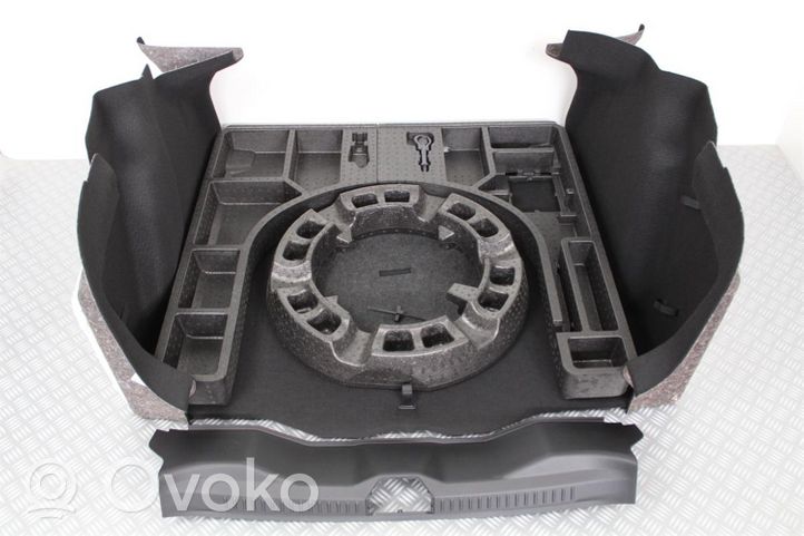 Ford Focus Trunk/boot floor carpet liner 