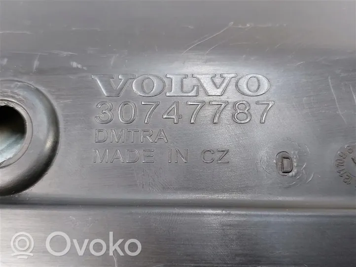 Volvo XC40 Radiatorių apdaila 30747787