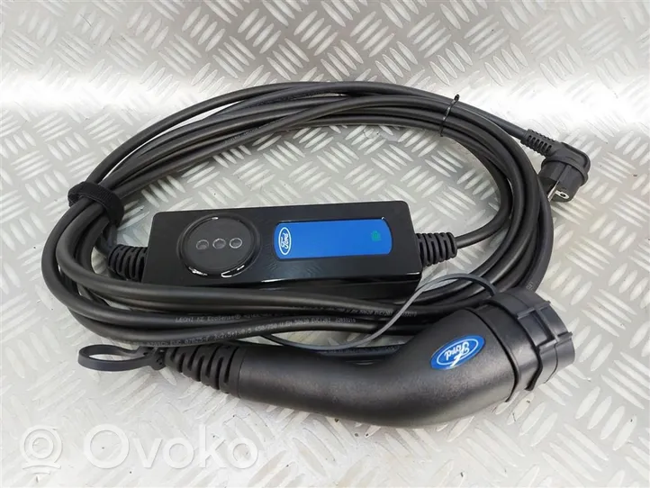 Ford Kuga III Câble de recharge pour voiture électrique LX68-10C763-CE
