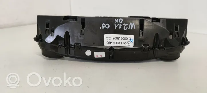 Mercedes-Benz E W211 Interruptor de control del ventilador interior A2118300490