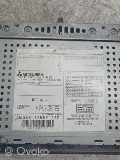 Mitsubishi Pajero Unité principale radio / CD / DVD / GPS E11020193
