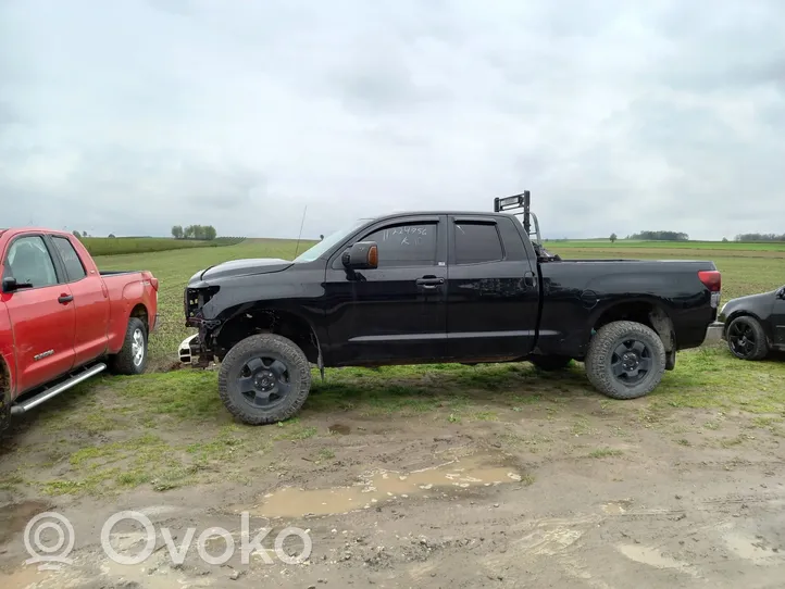 Toyota Tundra II Slieksnis 