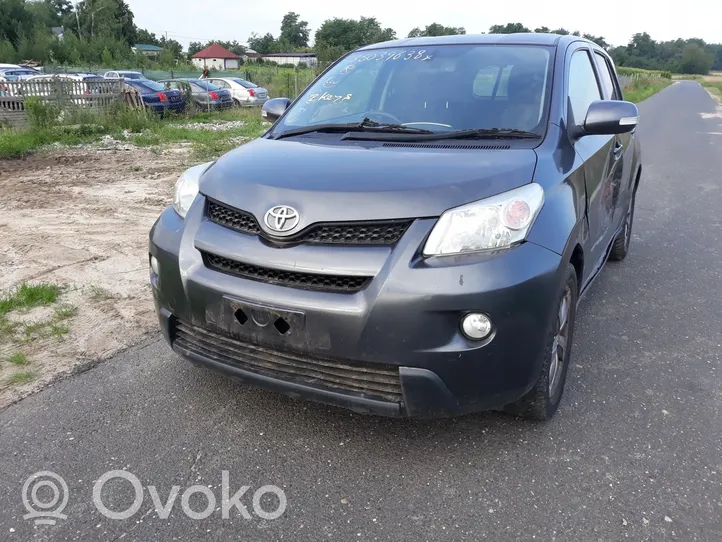 Toyota Urban Cruiser (XP110) Стекло раздвижных дверей 