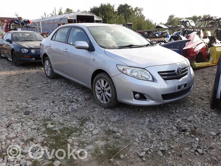 Toyota Corolla E140 E150 Katon muotolistan suoja 