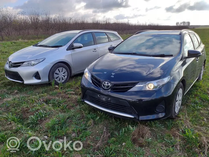 Toyota Auris 150 Ilmastointilaitteen putki (A/C) 