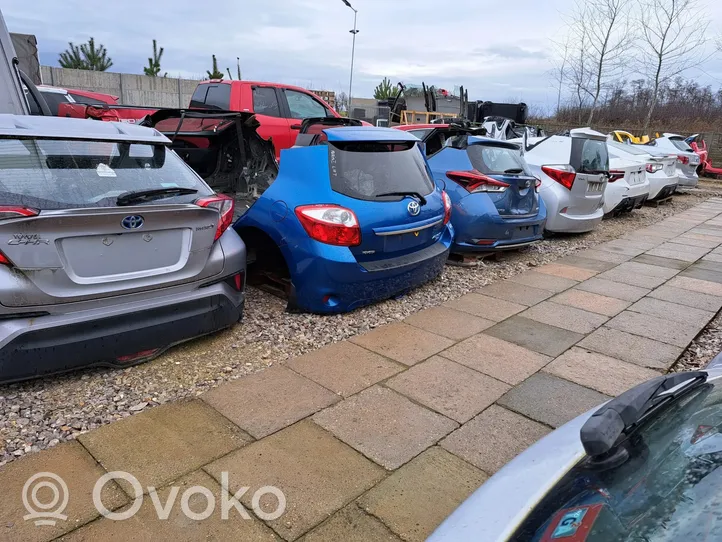 Toyota C-HR Protección térmica del escape 