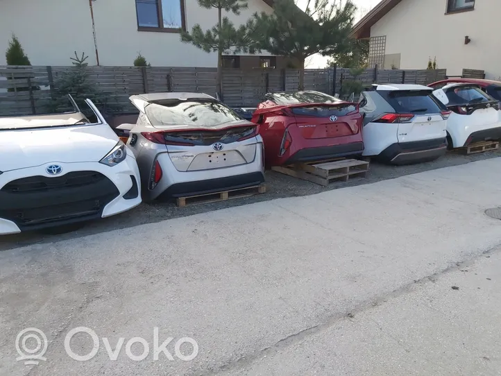 Toyota Aygo X Inny części progu i słupka 