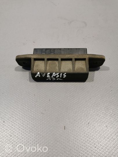 Toyota Avensis T270 Tailgate opening switch 