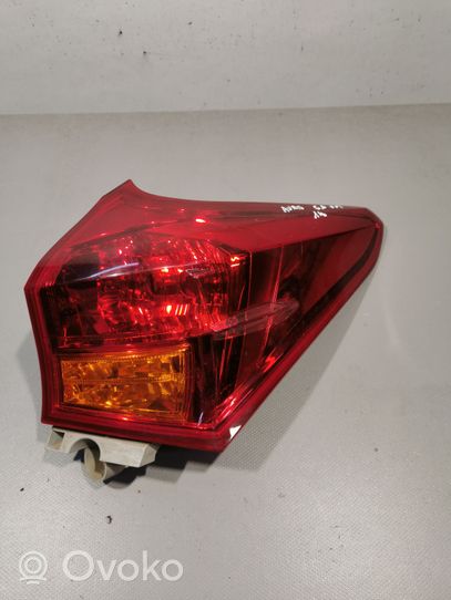 Toyota Auris E180 Lampa tylna 