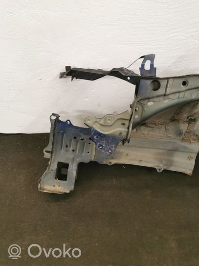 Toyota Prius (XW30) Longeron support avant 