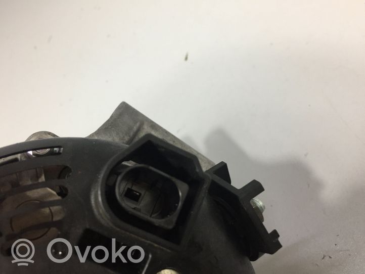 BMW 2 F22 F23 Alternador 7638337