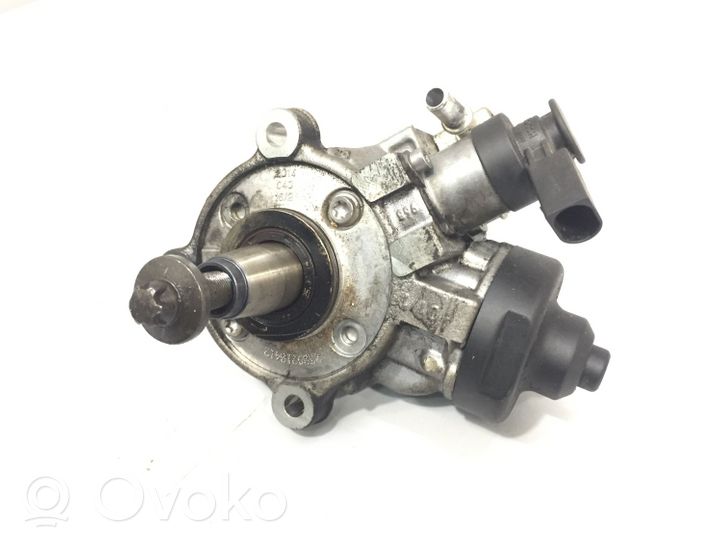 BMW X3 F25 Fuel injection high pressure pump 8511626