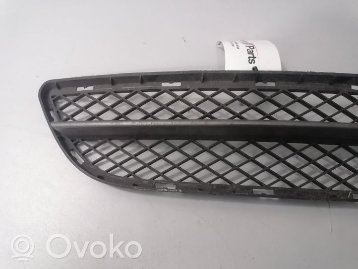 7134074 BMW 3 E90 E91 Unteres Gitter dreiteilig vorne, 12.00 €