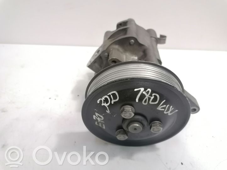 6796462 BMW X5 E70 Power steering pump, 70.00 € | RRR 