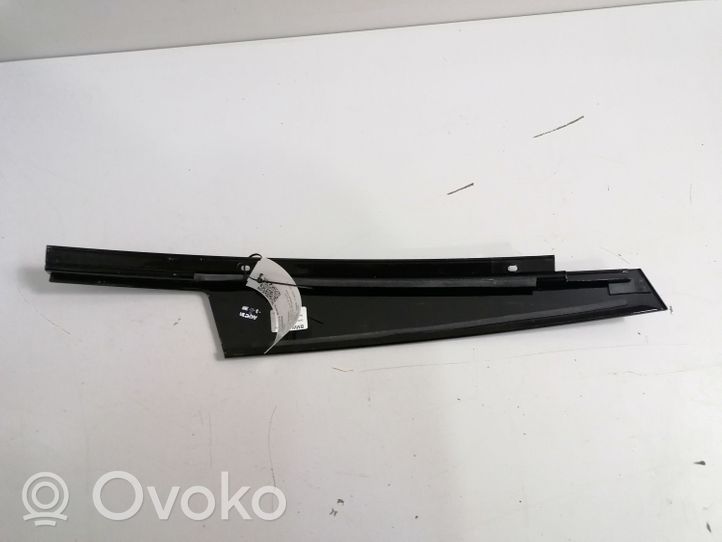 BMW 7 G11 G12 Moulure de vitre de la porte avant 7369884