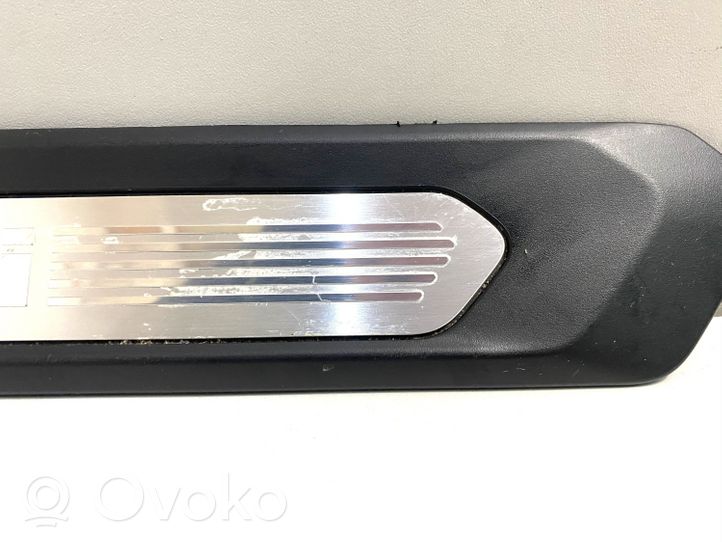 BMW X3 G01 Takaoven kynnyksen suojalista 8089579