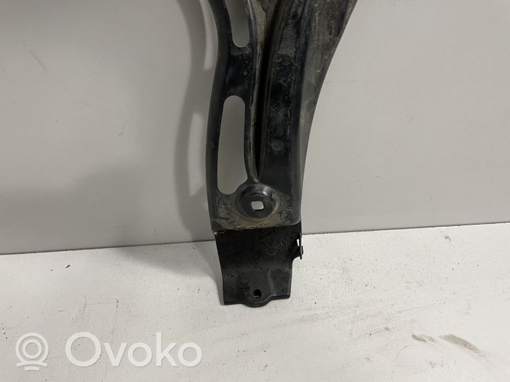 BMW 5 E60 E61 Staffa angolare del supporto di montaggio del paraurti 7178185