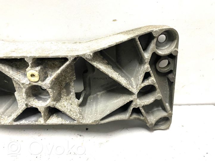 BMW 6 F12 F13 Supporto di montaggio scatola del cambio 6777613