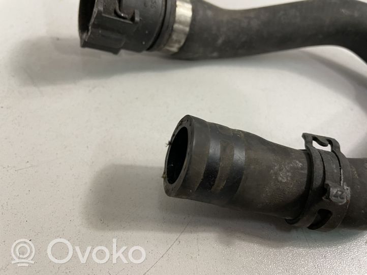 BMW 5 E60 E61 Tubo flessibile del liquido di raffreddamento del motore 7788999