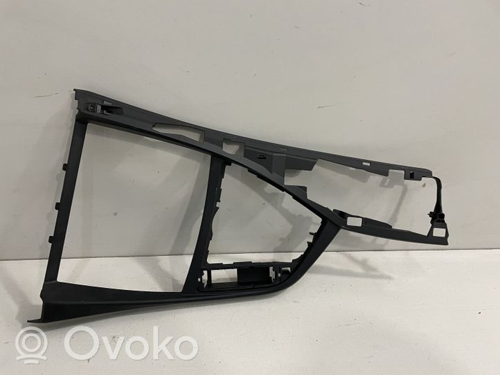 BMW 2 F22 F23 Kita centrinė konsolės (tunelio) detalė 1234567